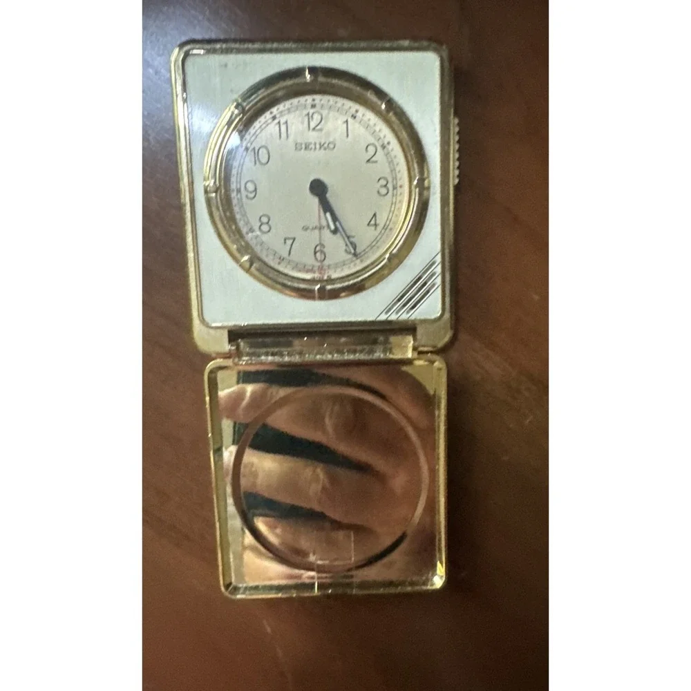 Vintage 80s Seiko Quartz Travel Alarm Clock Gold Square Ultra Thin Japan QUH301G